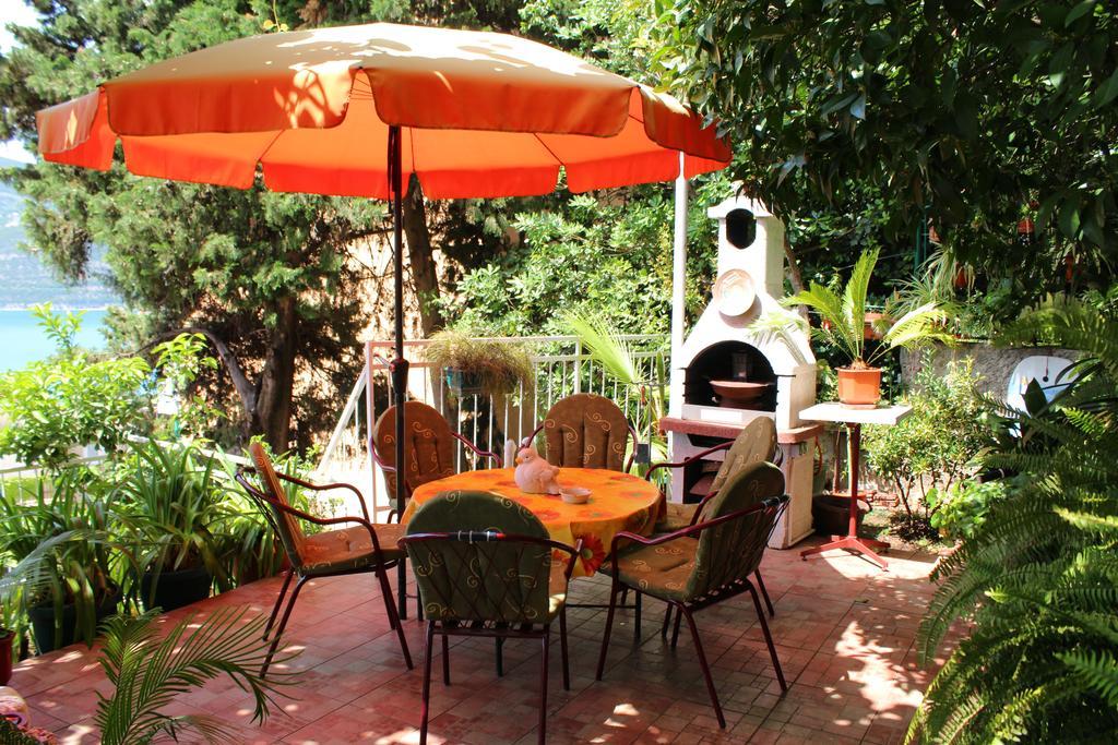 Guest House Tomanovic Herceg Novi Ngoại thất bức ảnh