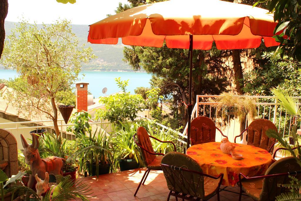 Guest House Tomanovic Herceg Novi Ngoại thất bức ảnh