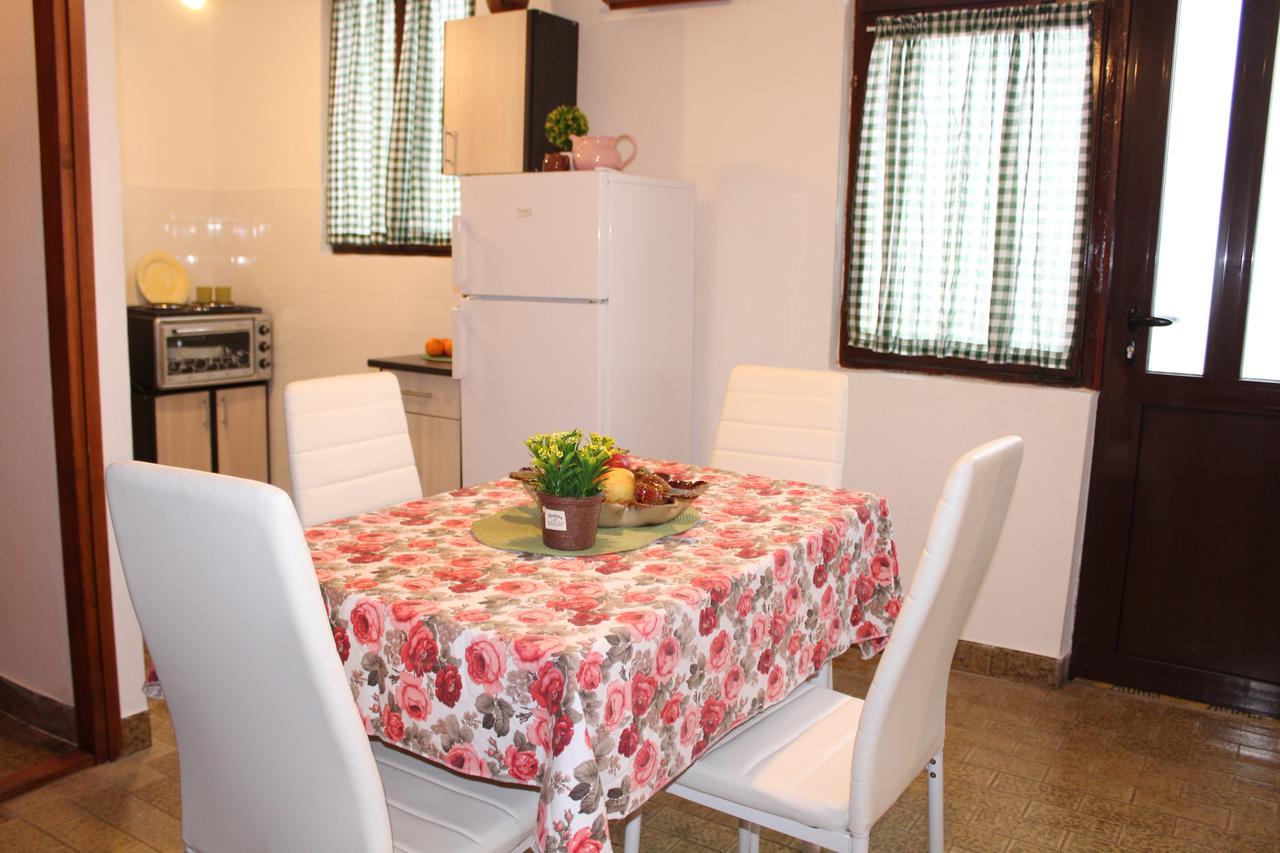 Guest House Tomanovic Herceg Novi Ngoại thất bức ảnh