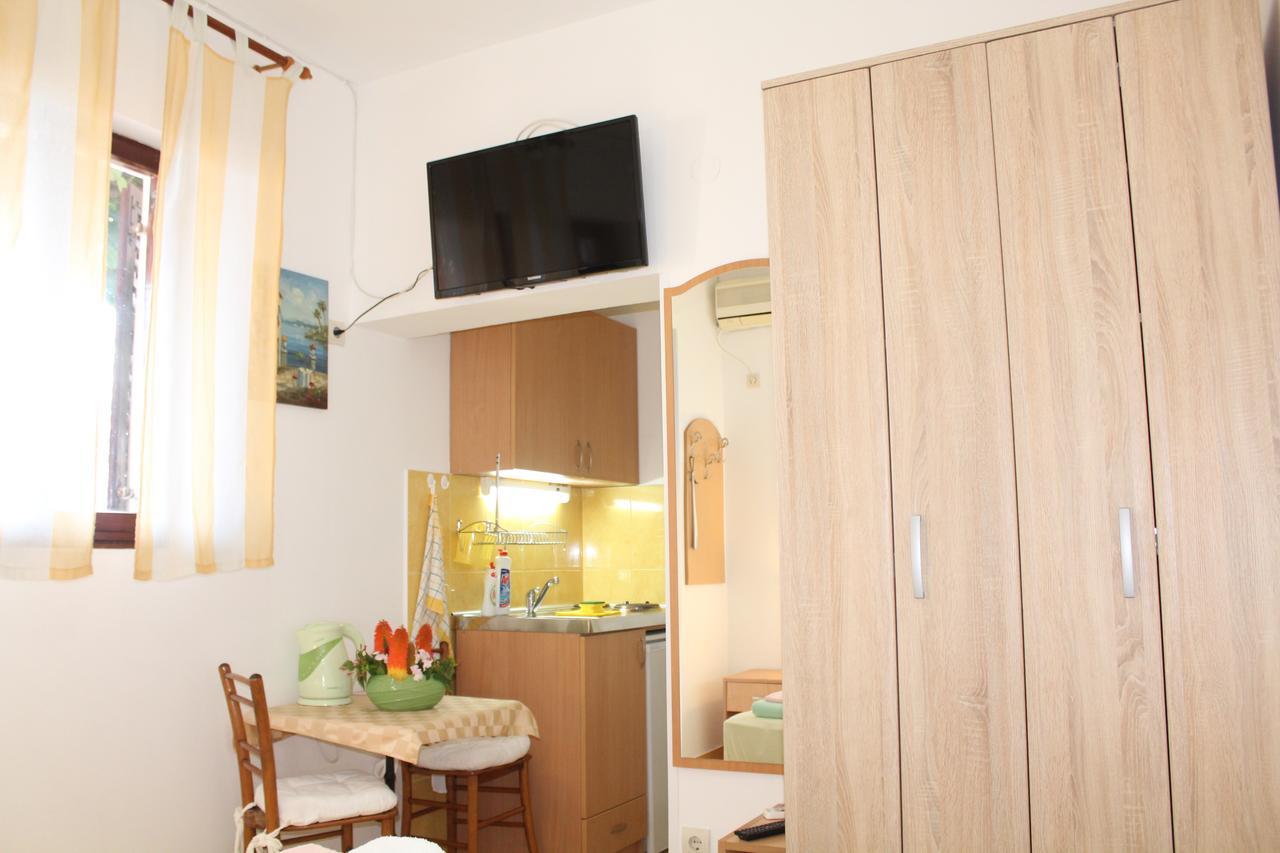 Guest House Tomanovic Herceg Novi Ngoại thất bức ảnh