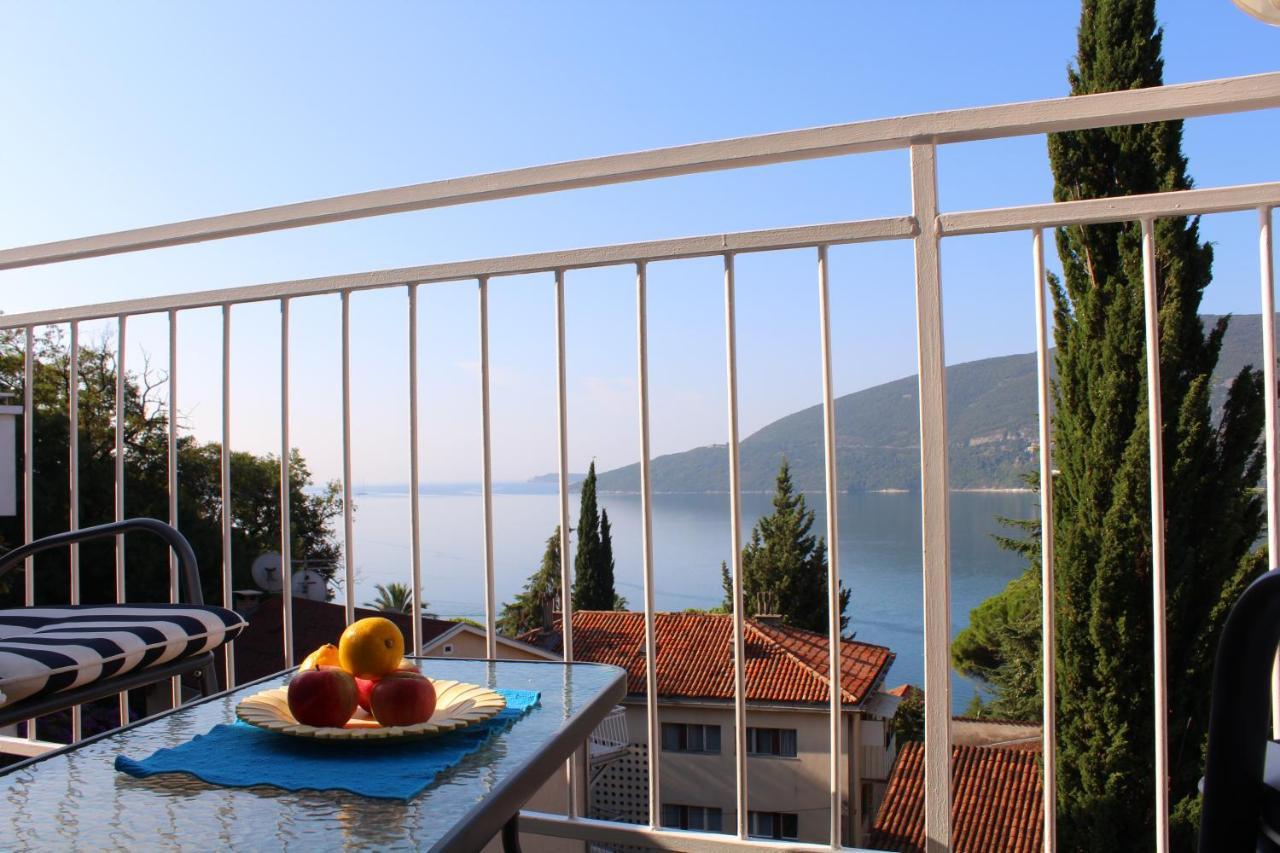 Guest House Tomanovic Herceg Novi Ngoại thất bức ảnh