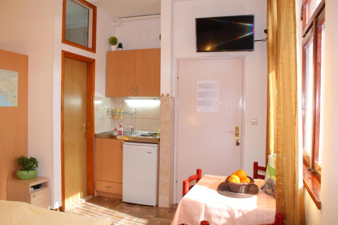 Guest House Tomanovic Herceg Novi Ngoại thất bức ảnh