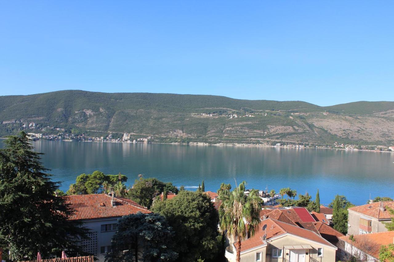 Guest House Tomanovic Herceg Novi Ngoại thất bức ảnh