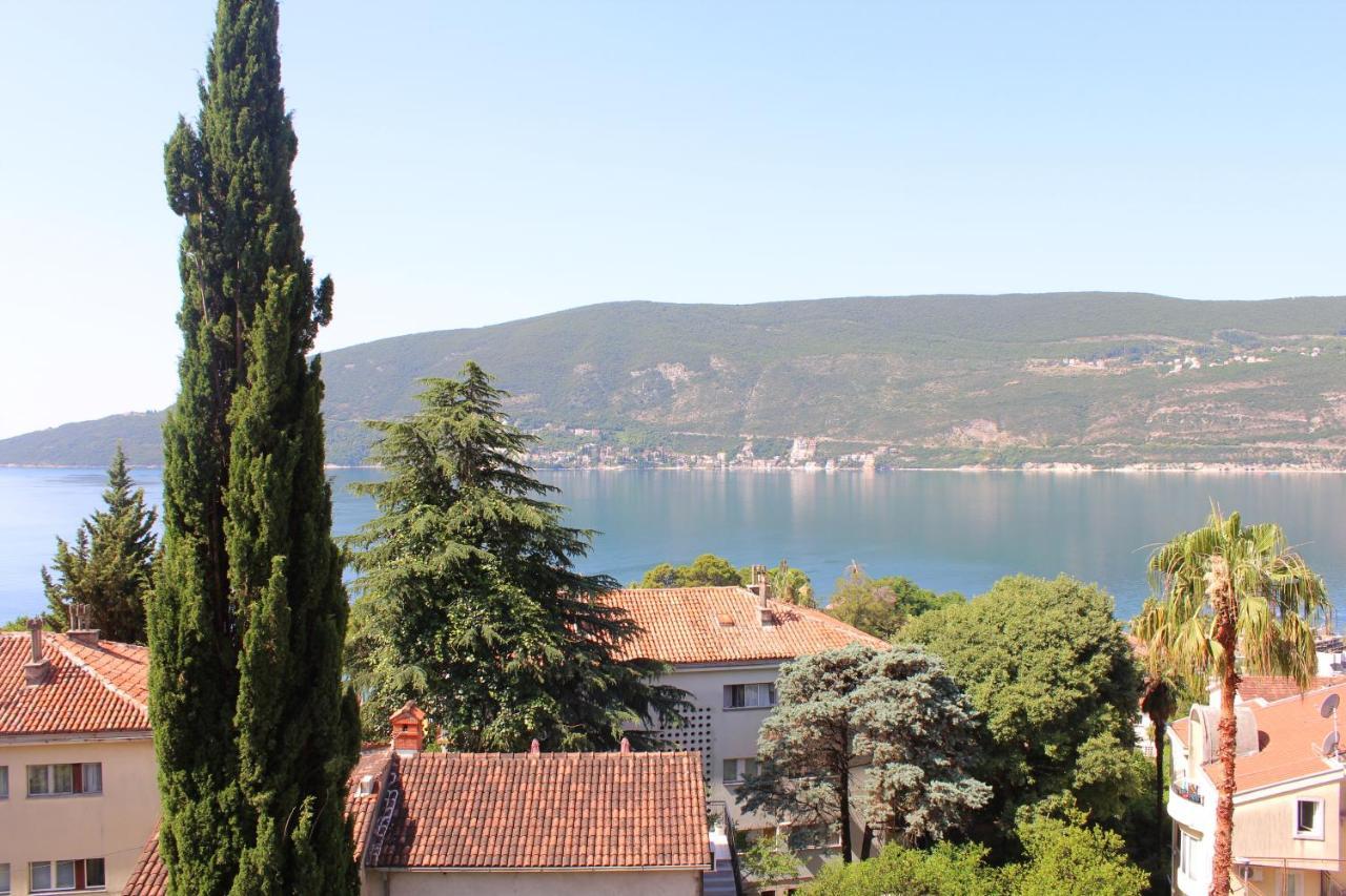 Guest House Tomanovic Herceg Novi Ngoại thất bức ảnh