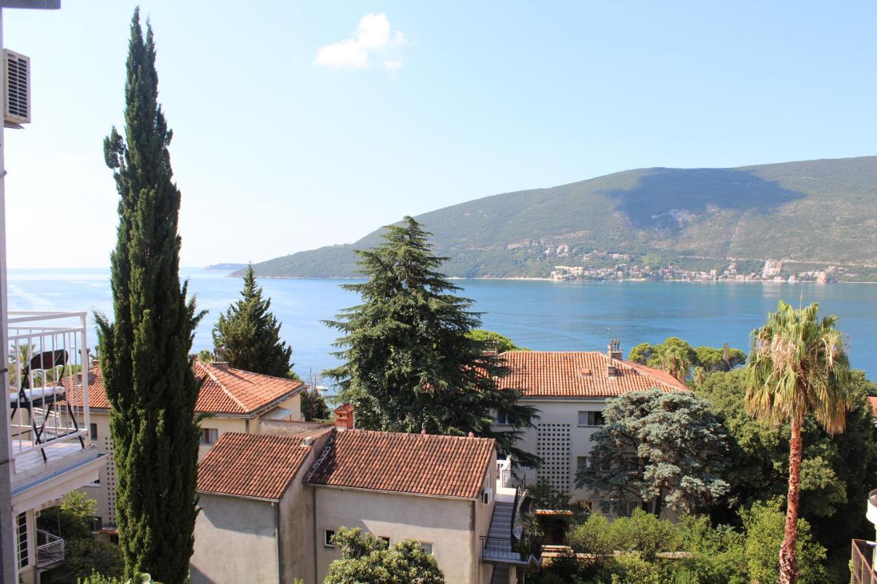 Guest House Tomanovic Herceg Novi Ngoại thất bức ảnh